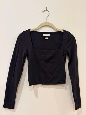 Aritzia Black Square-Neck Long Sleeve Contour Top